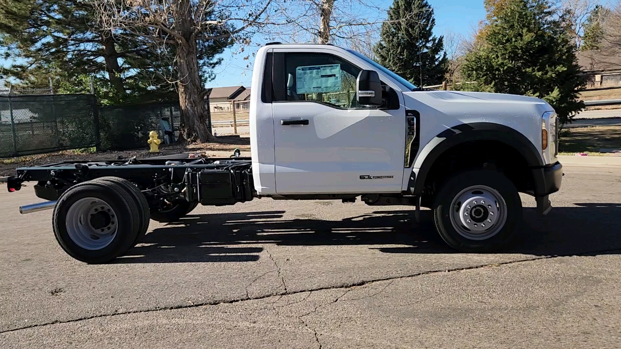 2024 Ford Super Duty F-550 DRW  12