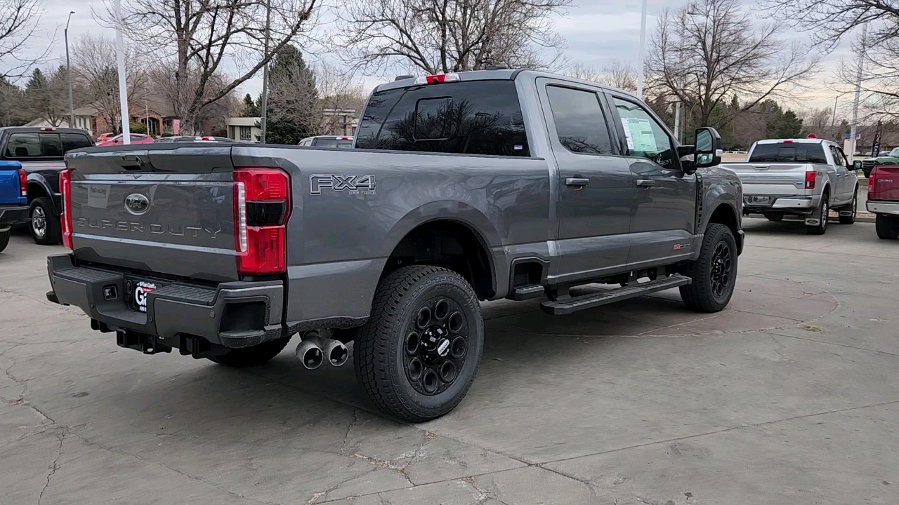 2024 Ford Super Duty F-350 SRW LARIAT 4