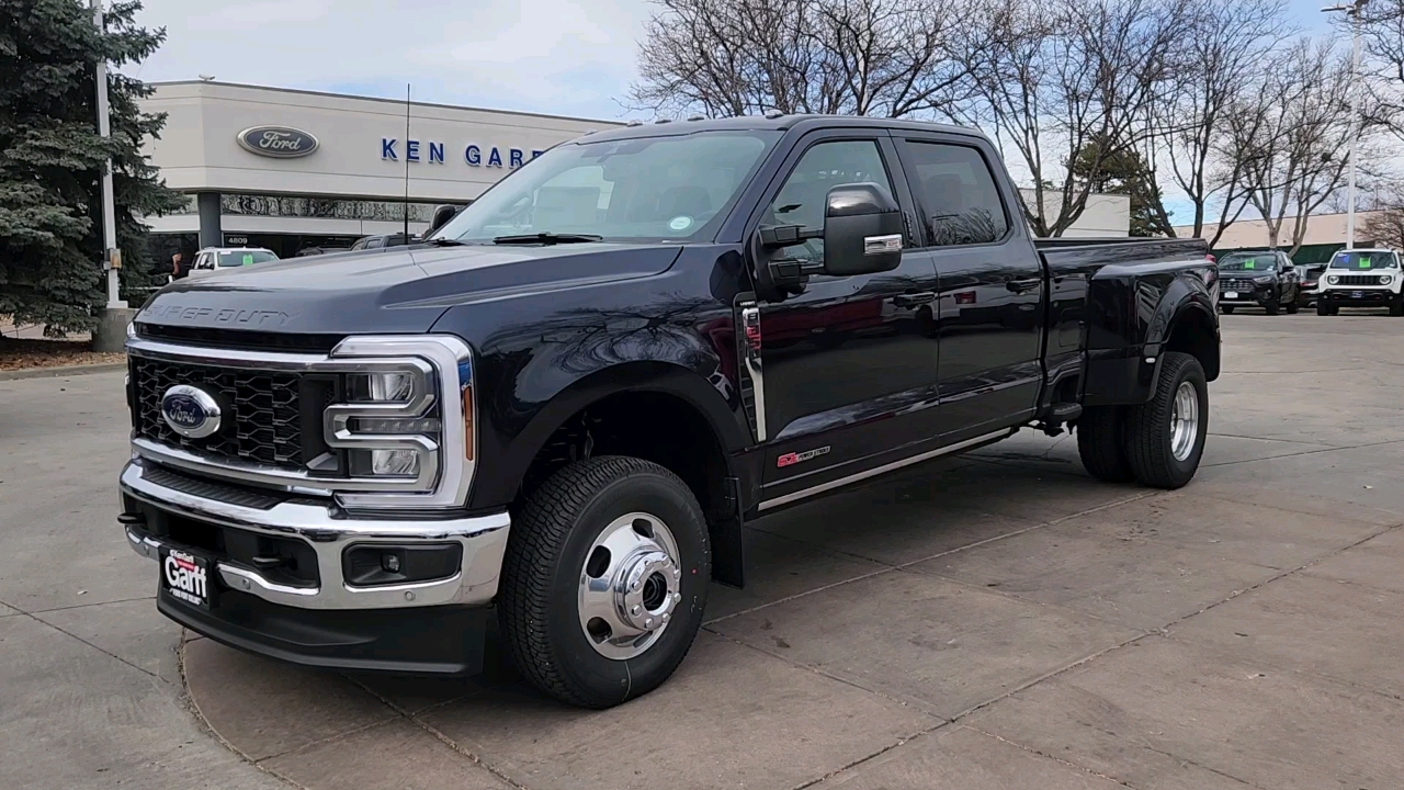 2024 Ford Super Duty F-350 DRW LARIAT 1