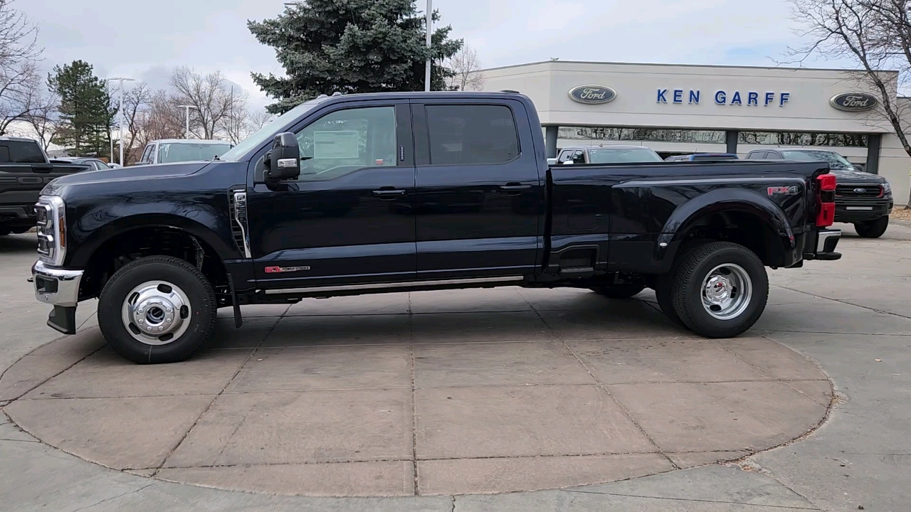 2024 Ford Super Duty F-350 DRW LARIAT 2