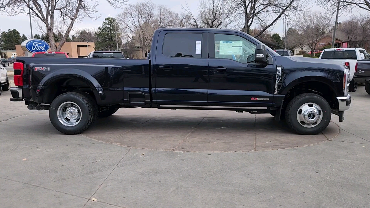 2024 Ford Super Duty F-350 DRW LARIAT 7