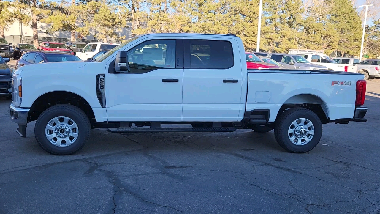 2024 Ford Super Duty F-250 SRW XLT 2