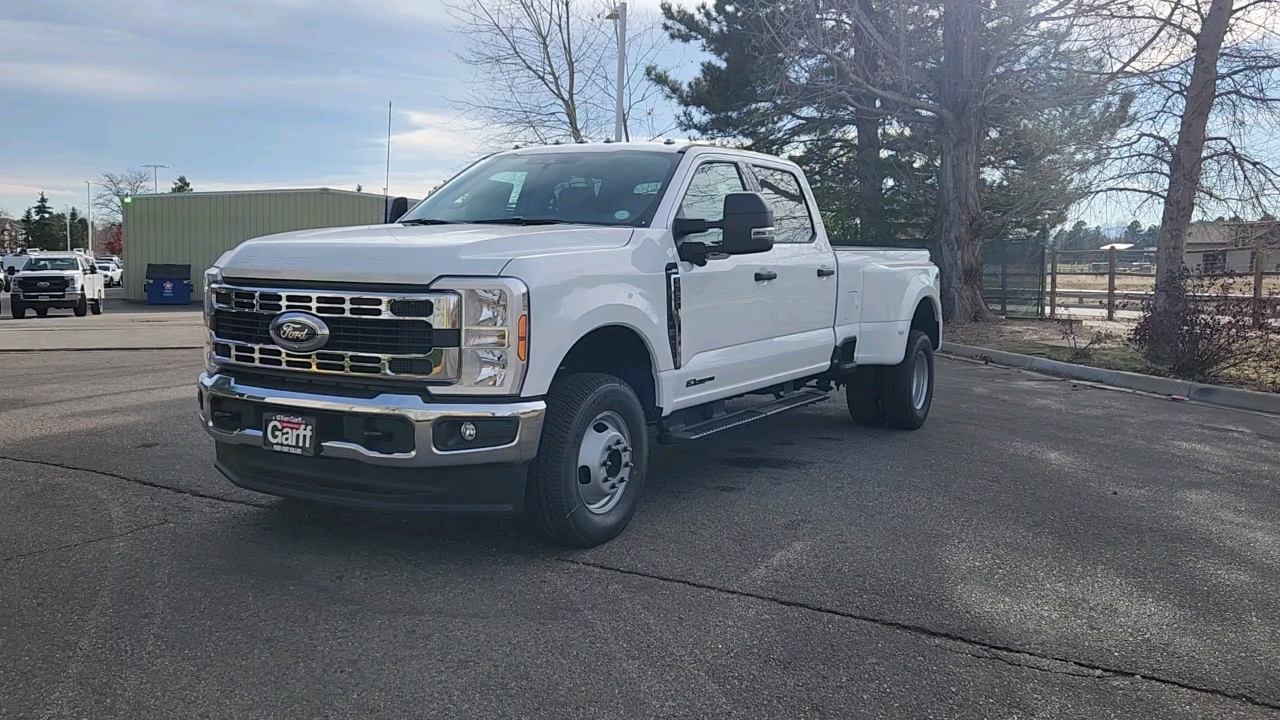 2024 Ford Super Duty F-350 DRW XLT 1