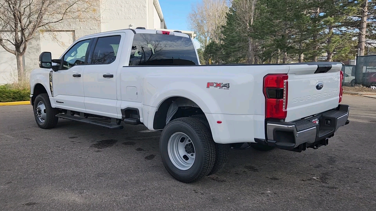 2024 Ford Super Duty F-350 DRW XLT 3