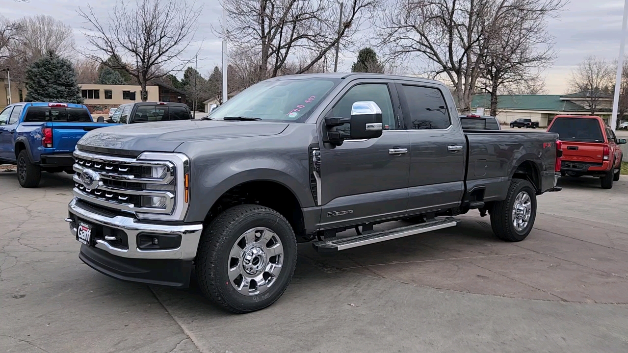 2024 Ford Super Duty F-350 SRW LARIAT 1