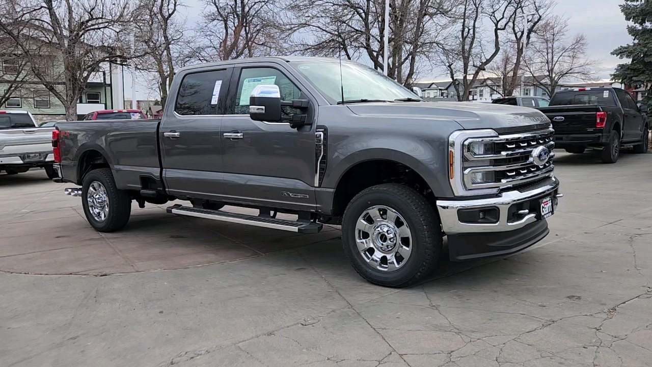 2024 Ford Super Duty F-350 SRW LARIAT 8