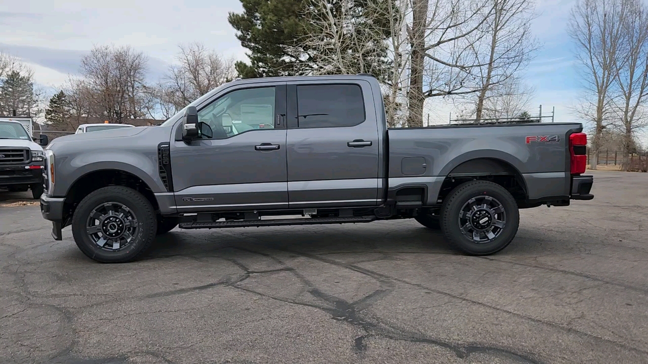 2024 Ford Super Duty F-250 SRW LARIAT 2