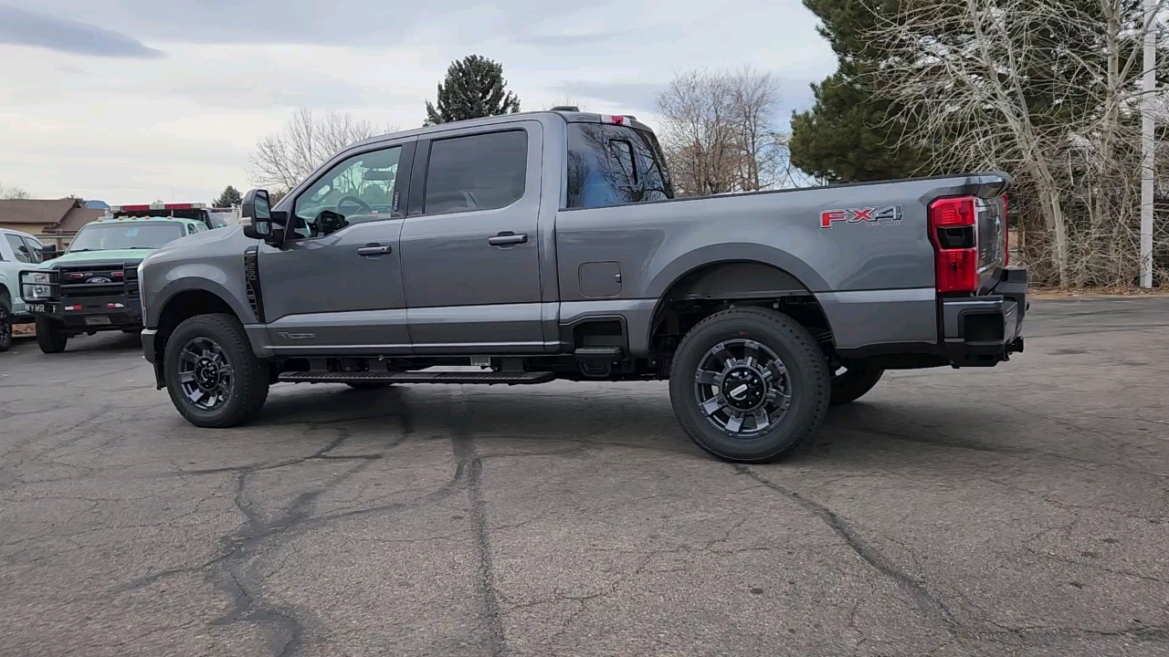 2024 Ford Super Duty F-250 SRW LARIAT 3