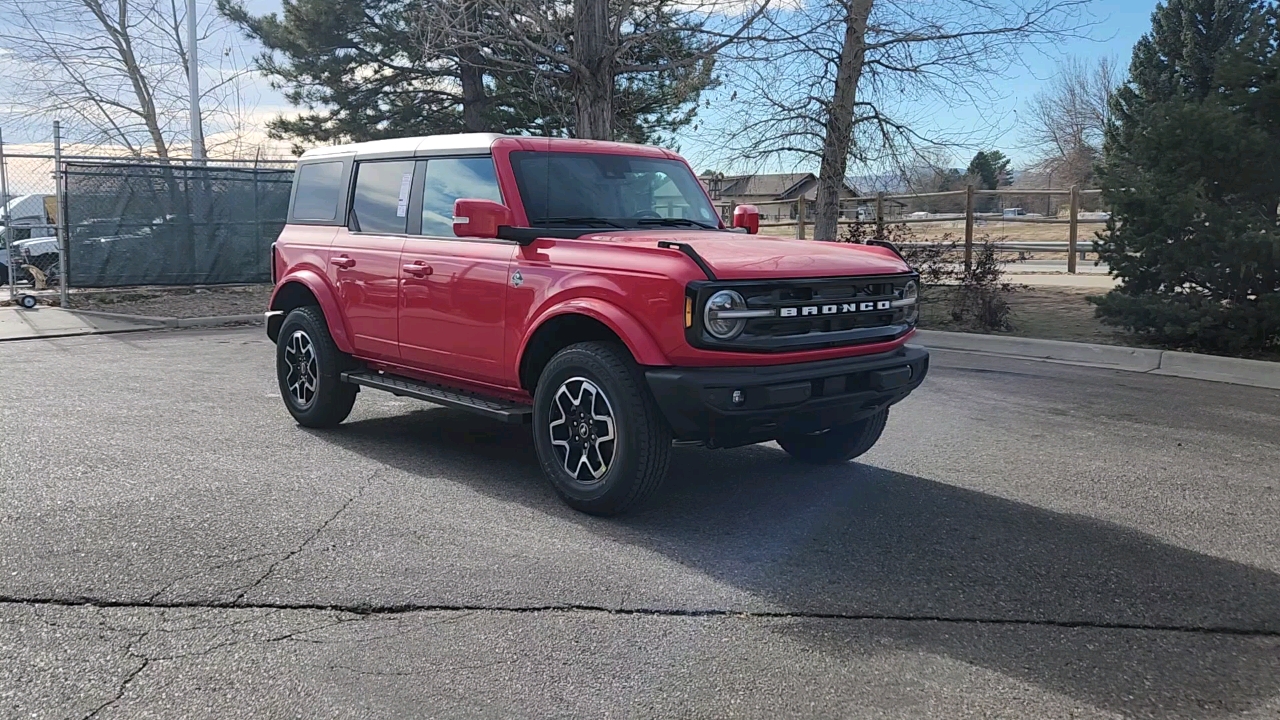 2024 Ford Bronco Outer Banks 7