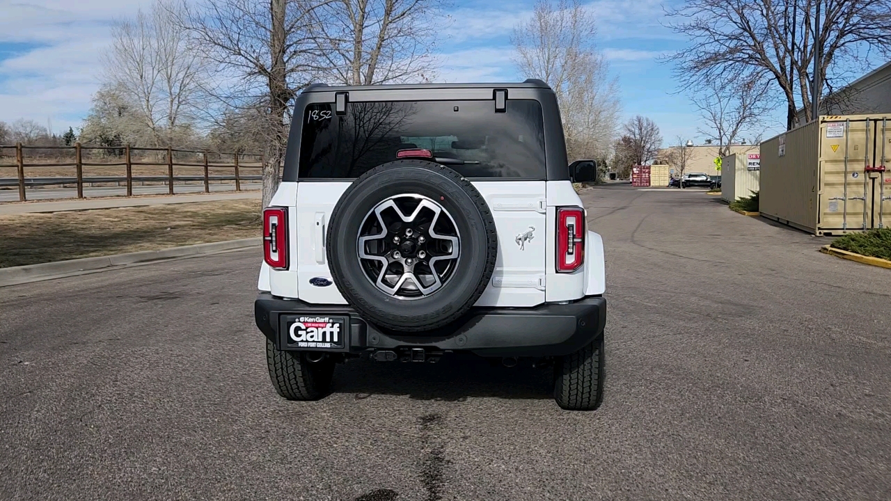 2024 Ford Bronco Outer Banks 4