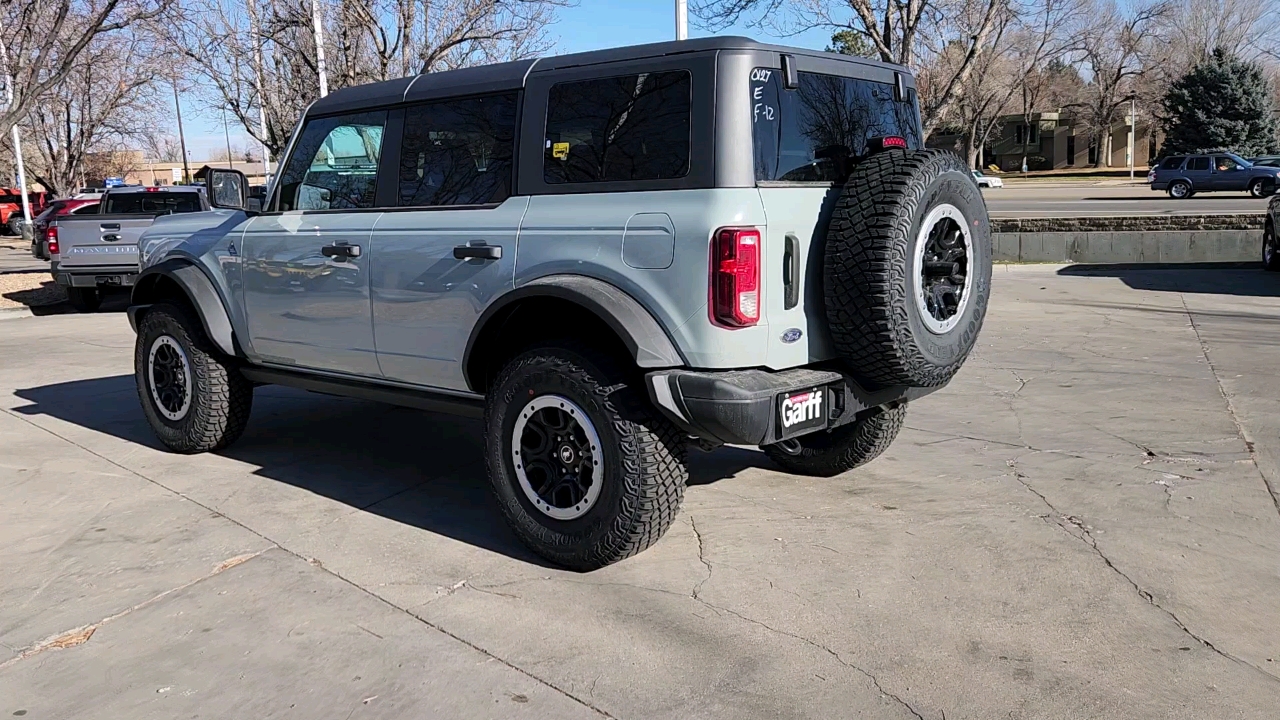 2024 Ford Bronco Black Diamond 3