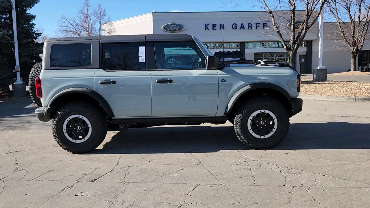 2024 Ford Bronco Black Diamond 6