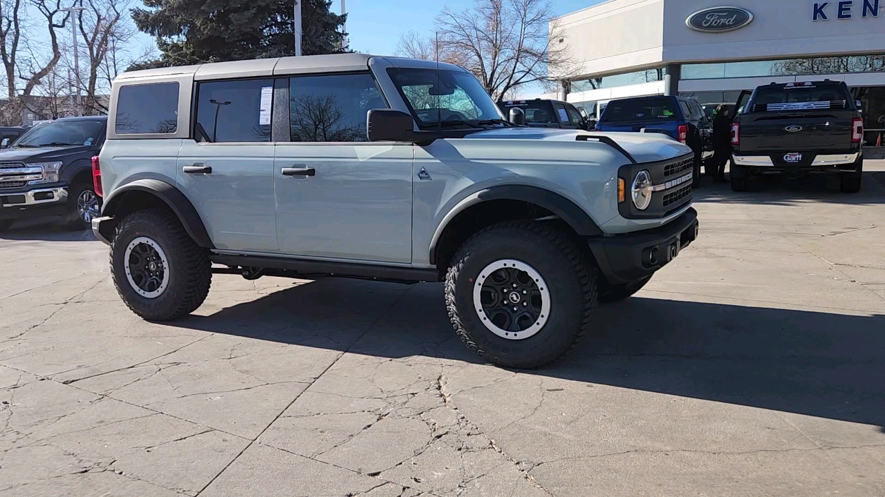 2024 Ford Bronco Black Diamond 7