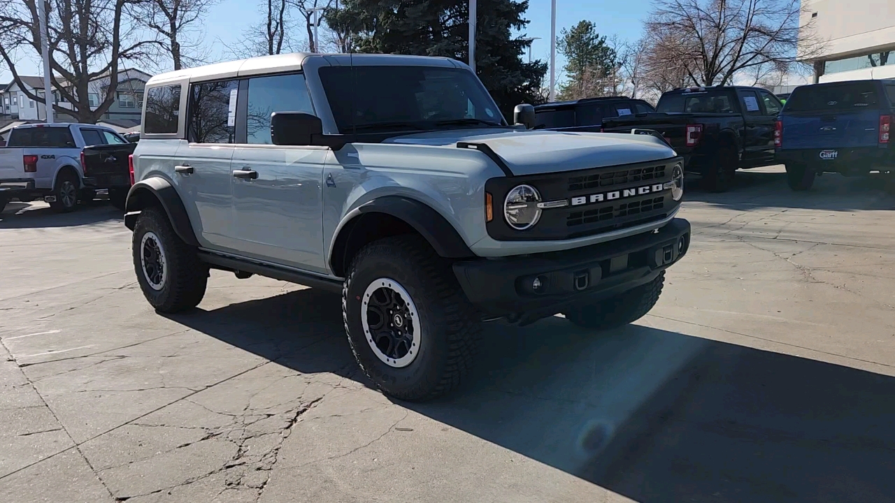 2024 Ford Bronco Black Diamond 8