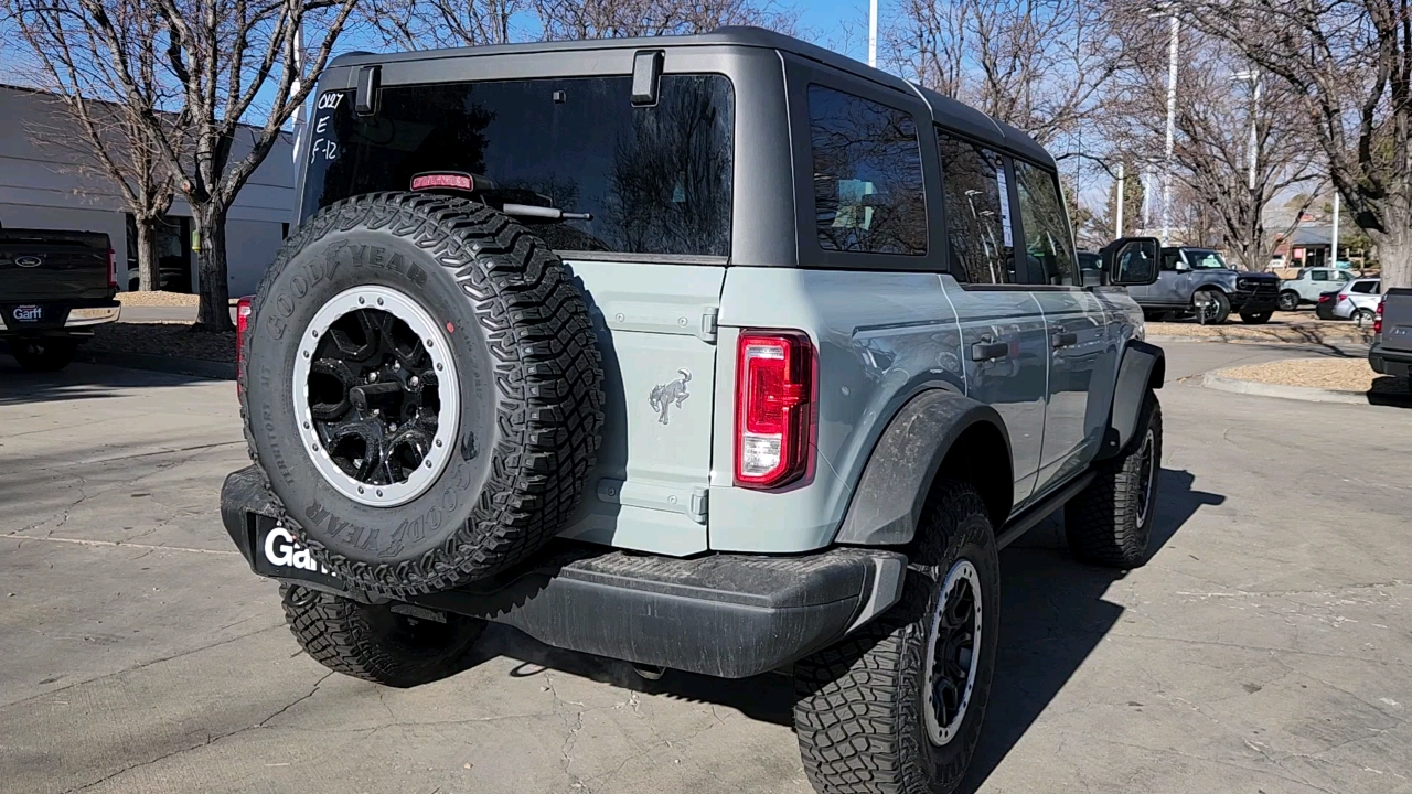 2024 Ford Bronco Black Diamond 23