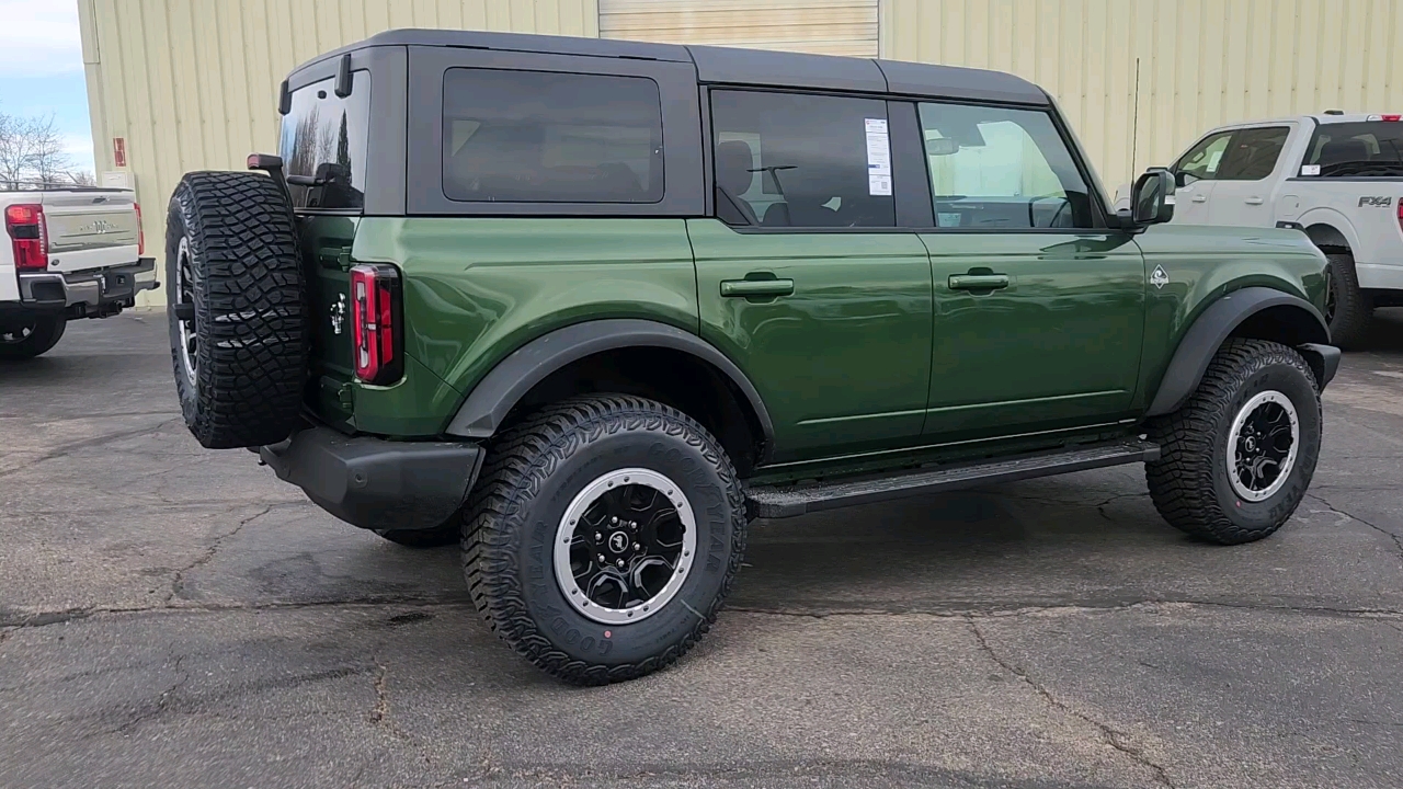 2024 Ford Bronco Outer Banks 6