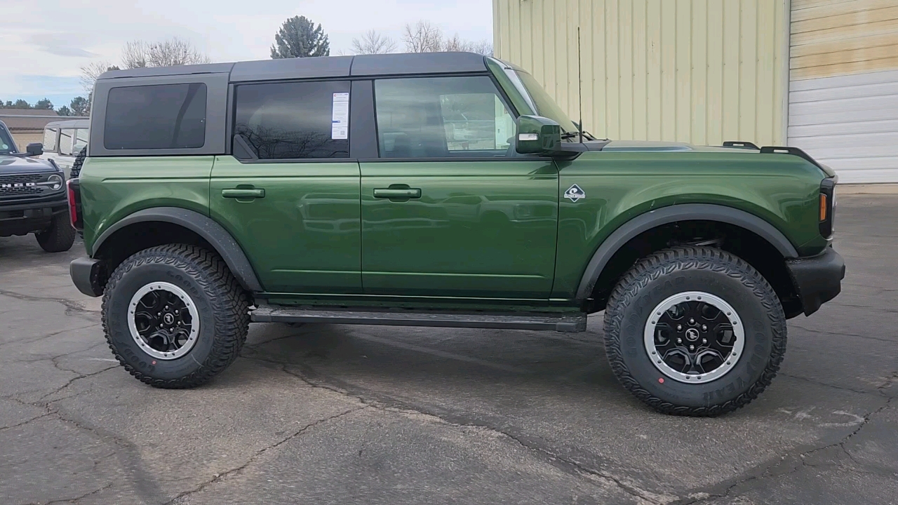 2024 Ford Bronco Outer Banks 7