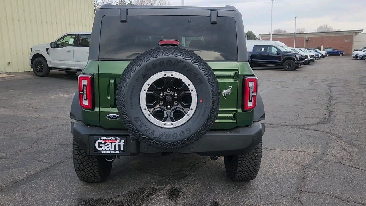 2024 Ford Bronco Outer Banks 23