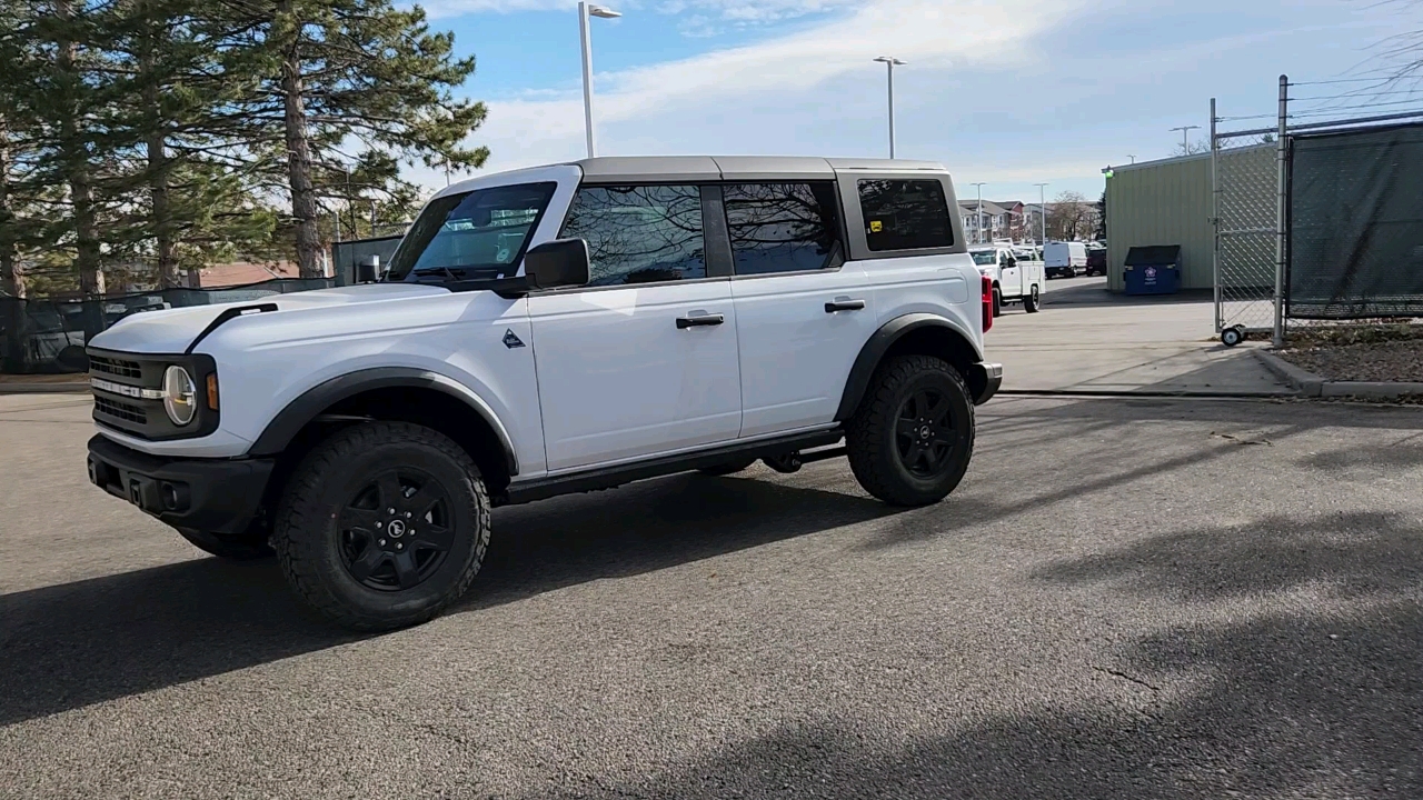 2024 Ford Bronco Black Diamond 2