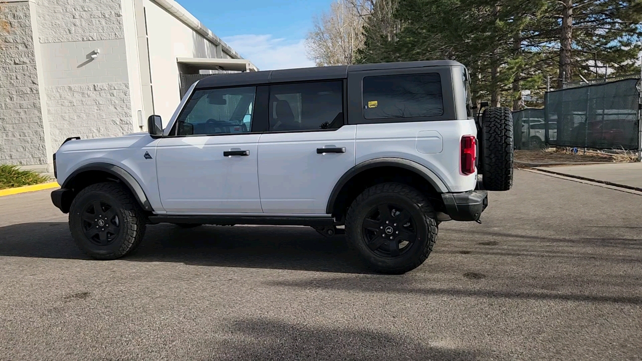 2024 Ford Bronco Black Diamond 4