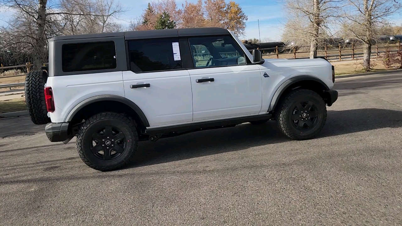 2024 Ford Bronco Black Diamond 9