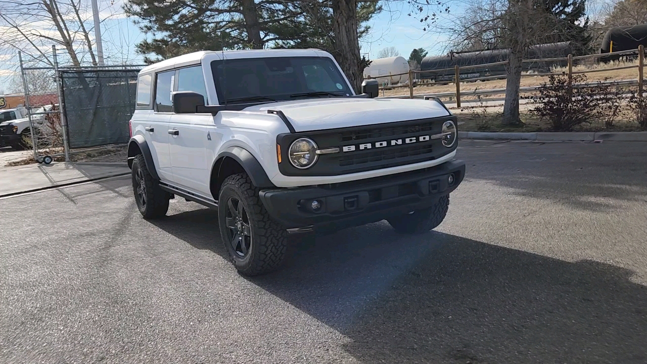 2024 Ford Bronco Black Diamond 12