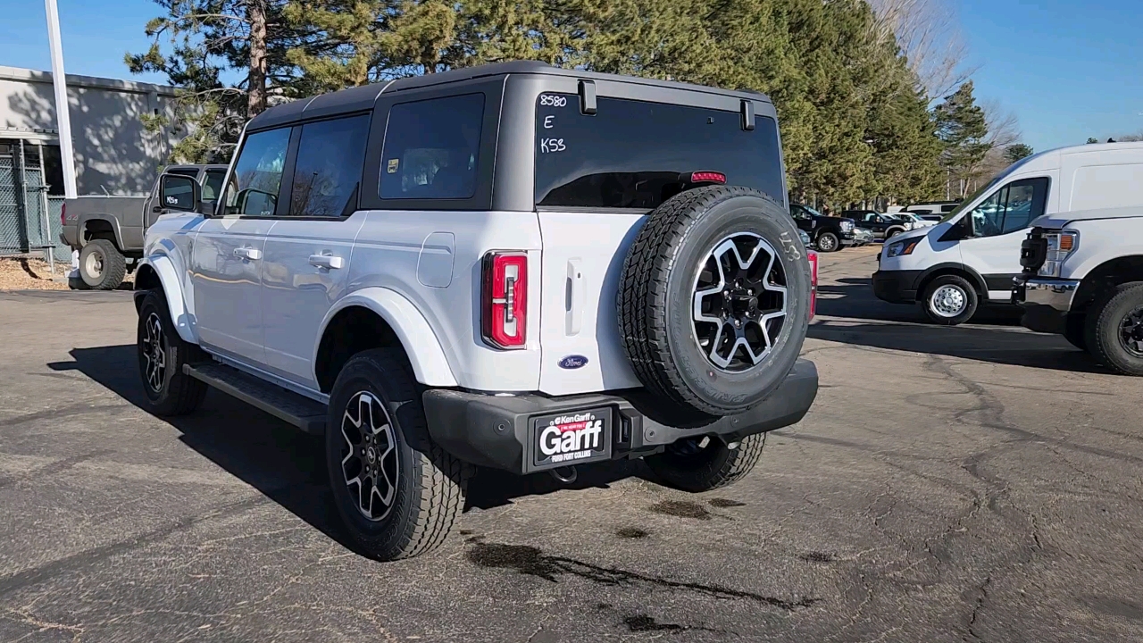 2024 Ford Bronco Outer Banks 4