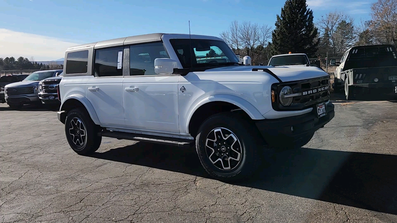 2024 Ford Bronco Outer Banks 9