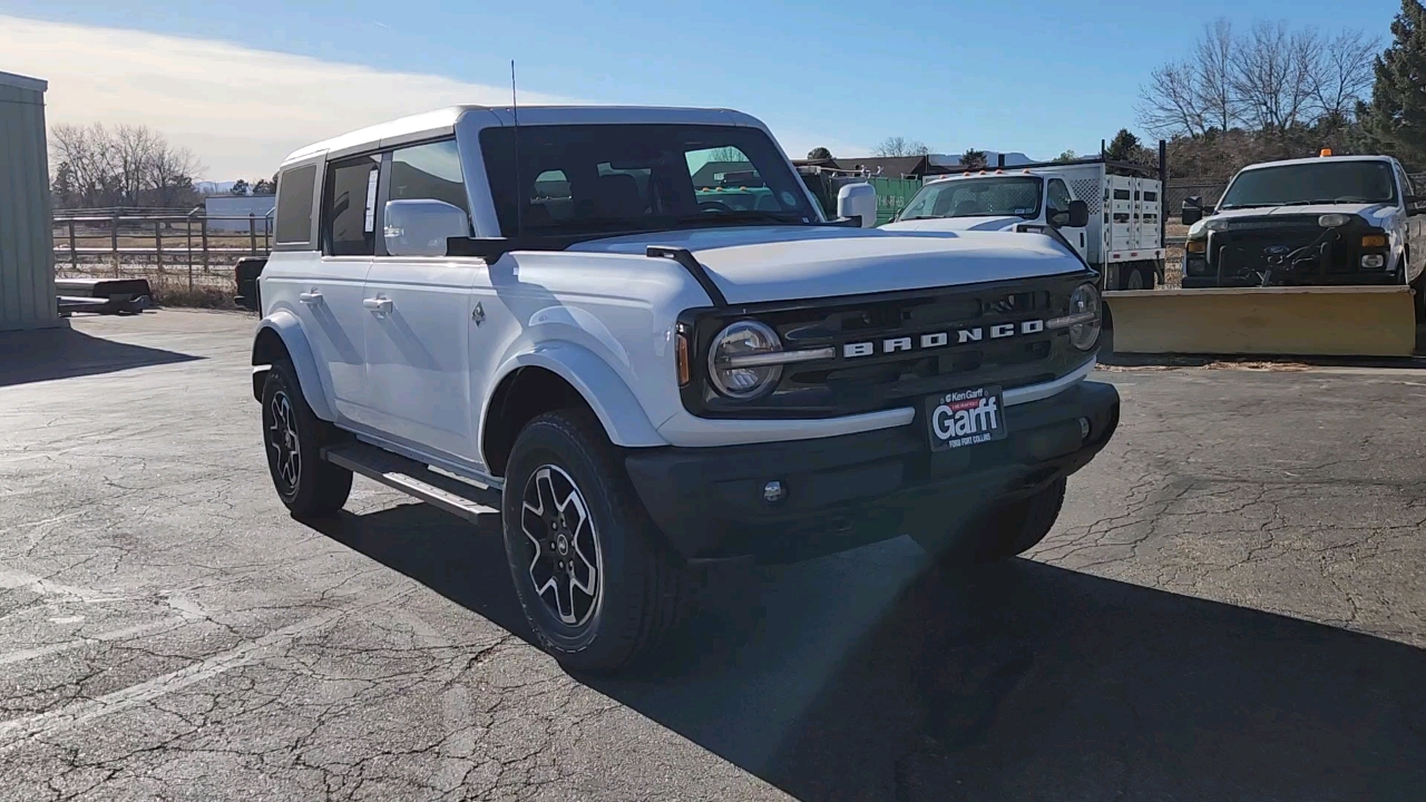 2024 Ford Bronco Outer Banks 10