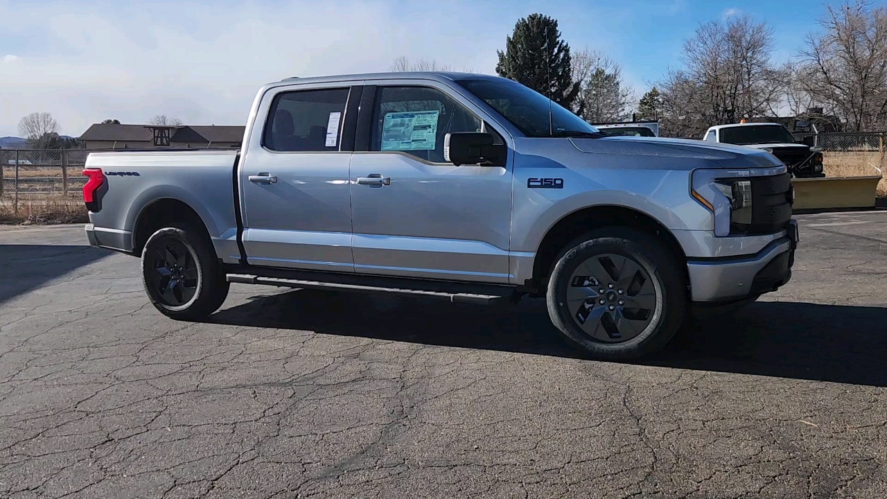 2024 Ford F-150 Lightning Flash 7