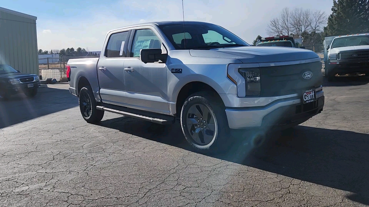 2024 Ford F-150 Lightning Flash 8