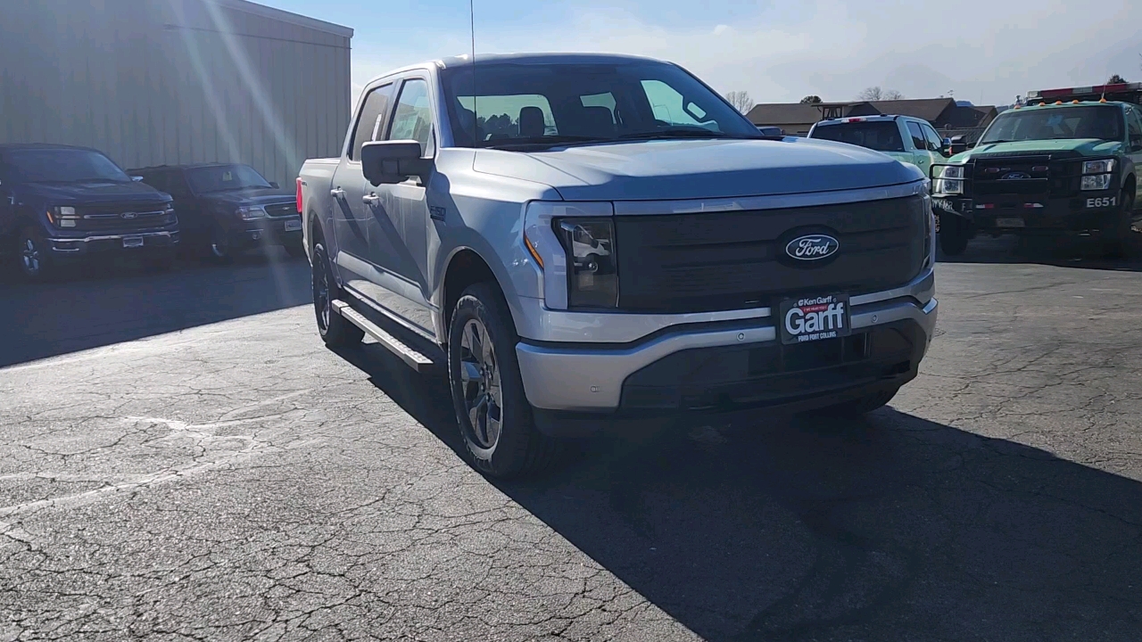 2024 Ford F-150 Lightning Flash 9