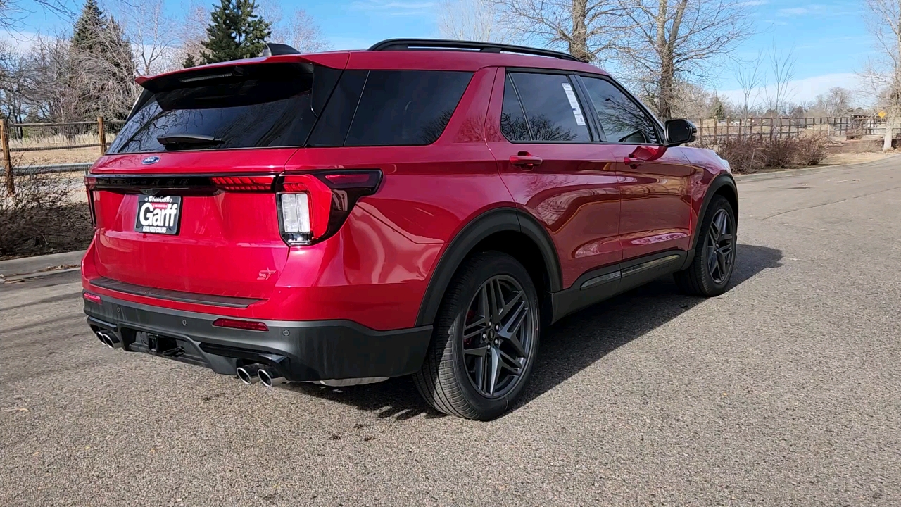 2025 Ford Explorer ST 4