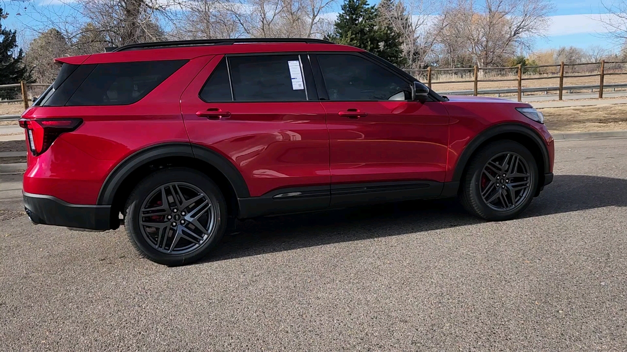 2025 Ford Explorer ST 5