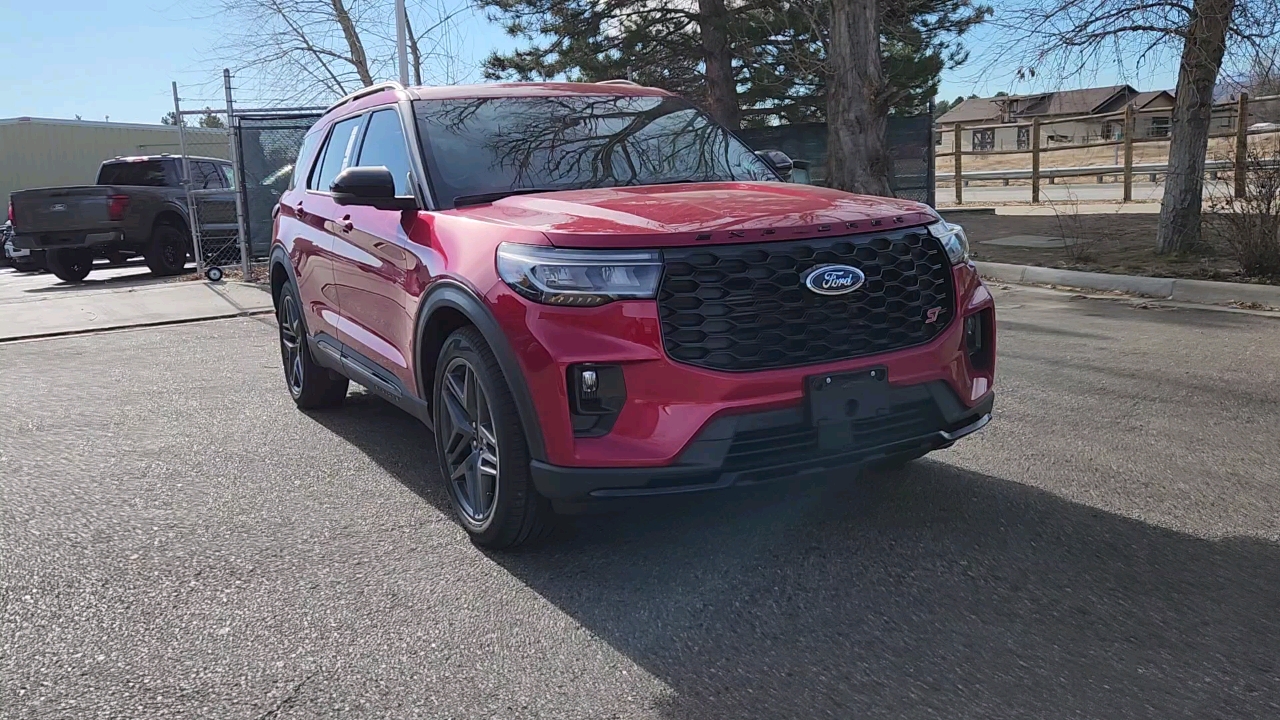 2025 Ford Explorer ST 7