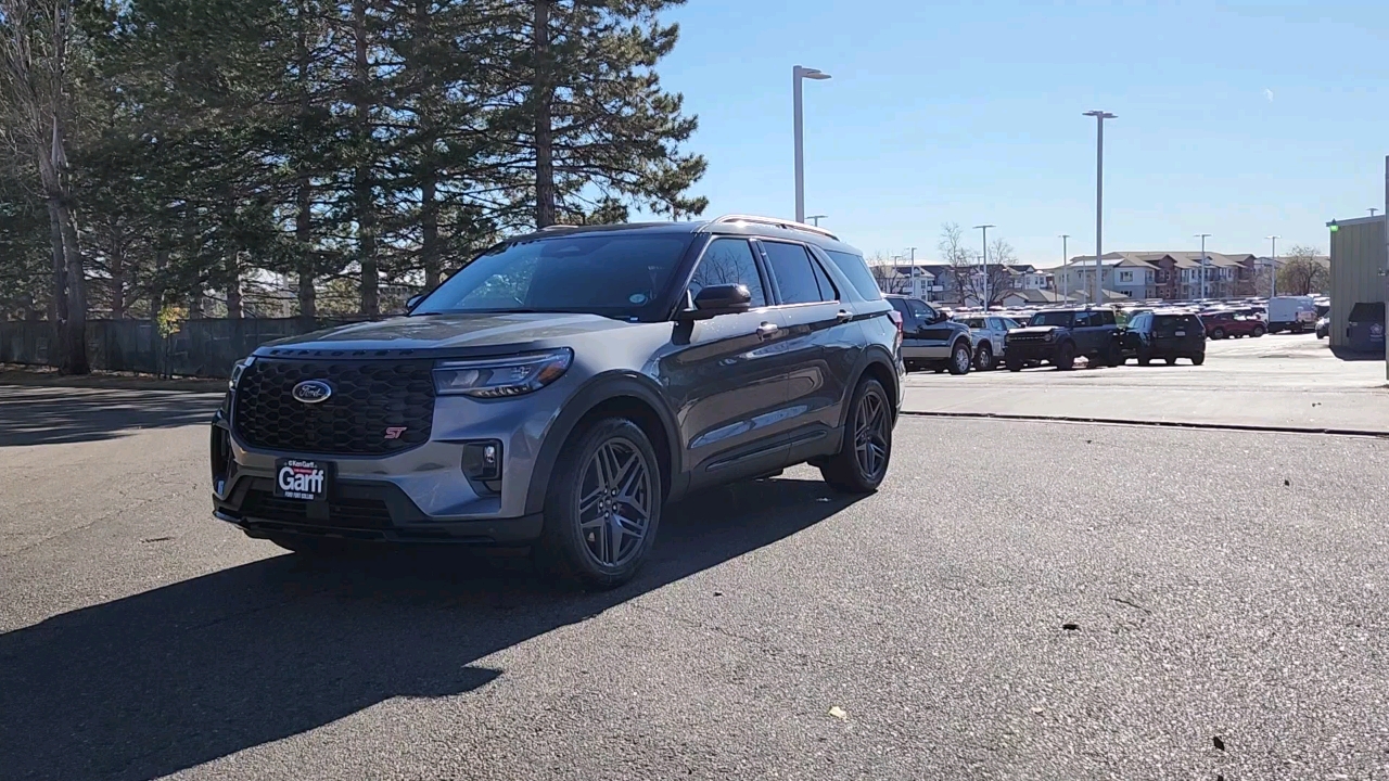 2025 Ford Explorer ST 1