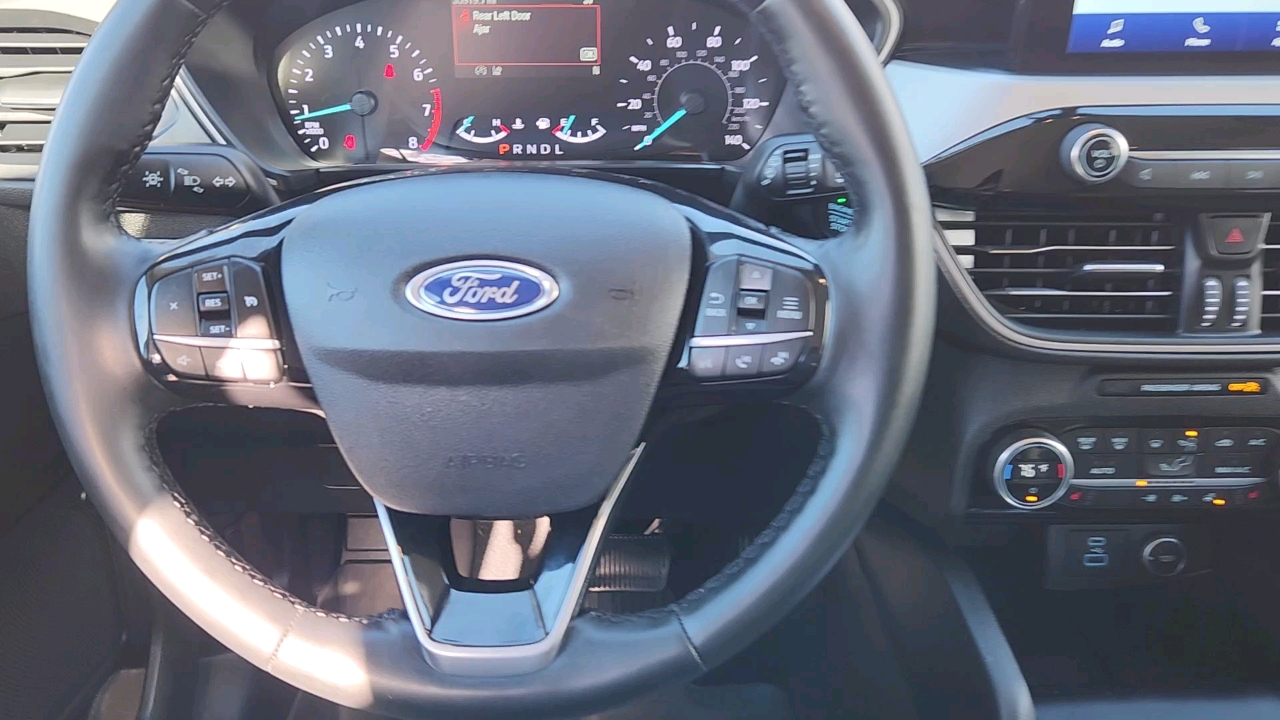 2021 Ford Escape SE 18