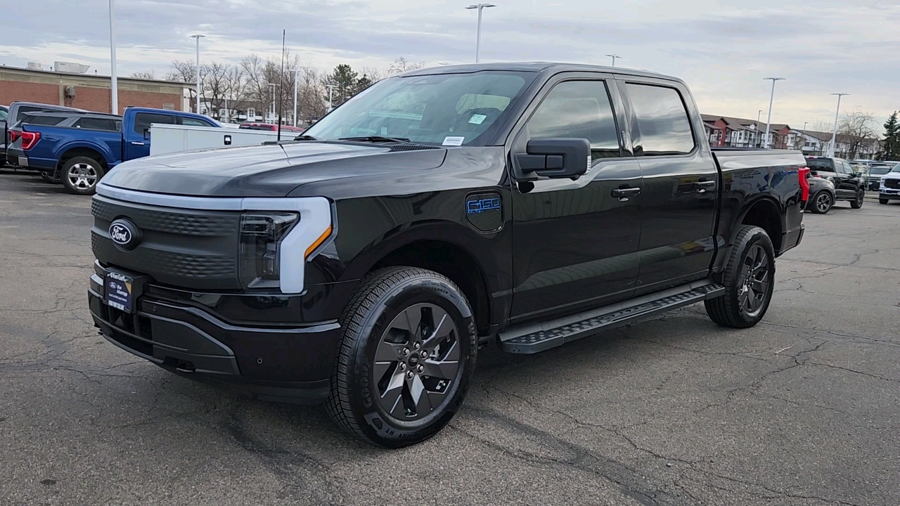 2024 Ford F-150 Lightning Flash 1