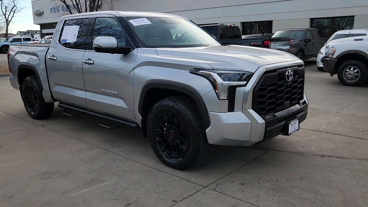 2022 Toyota Tundra 4WD Limited 7