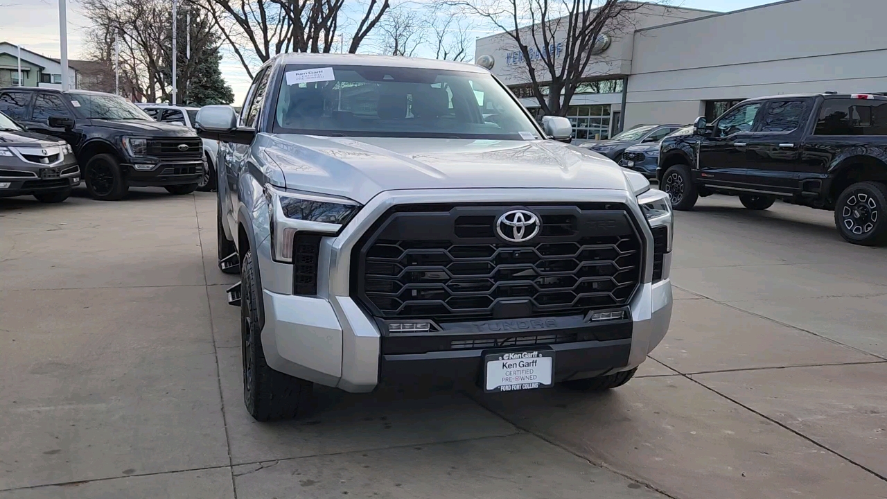 2022 Toyota Tundra 4WD Limited 8