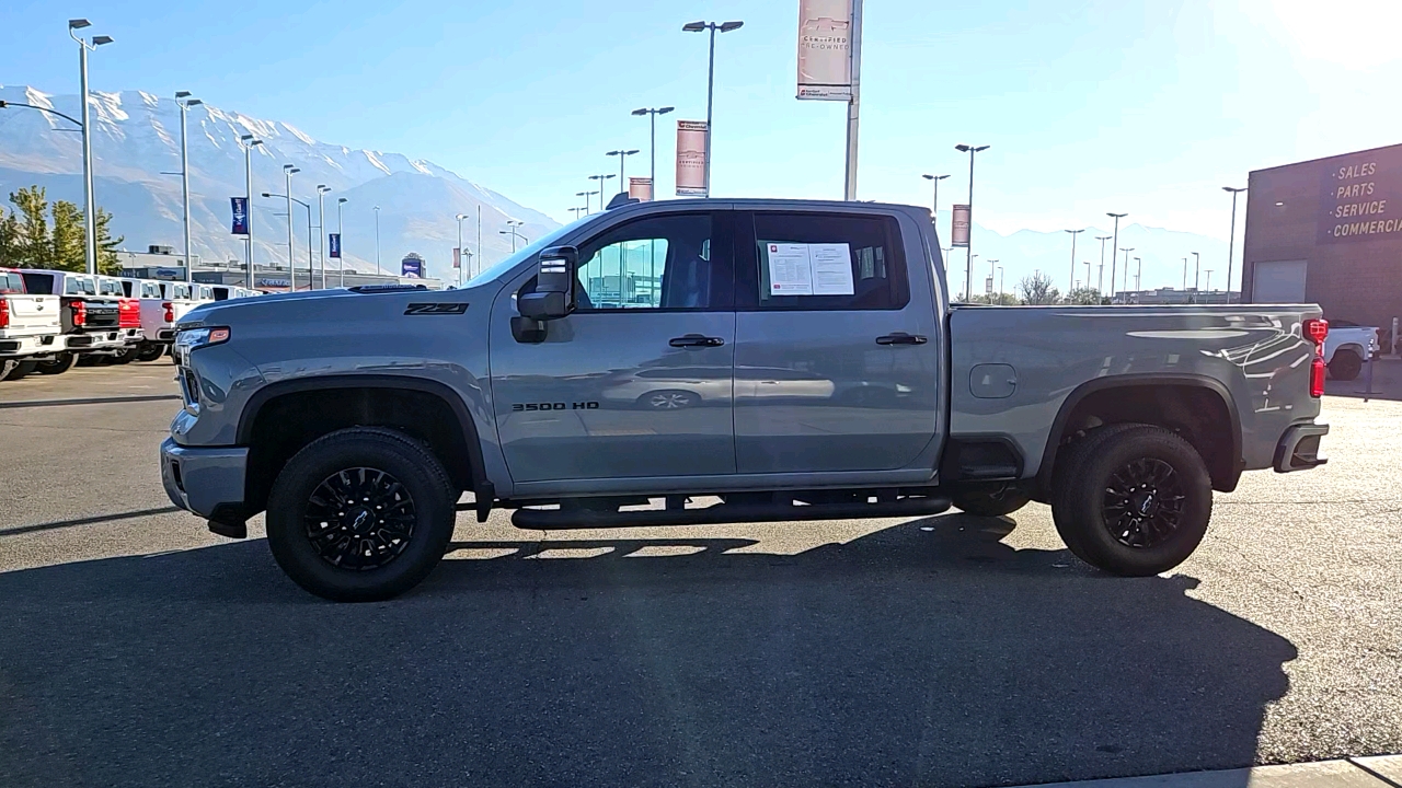 2024 Chevrolet Silverado 3500HD LTZ 2