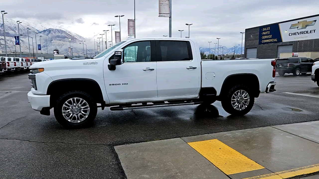 2020 Chevrolet Silverado 3500HD High Country 2