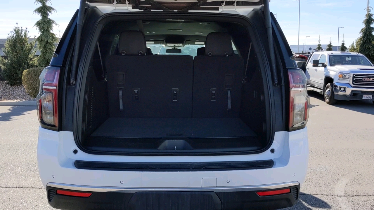 2021 Chevrolet Suburban LT 24