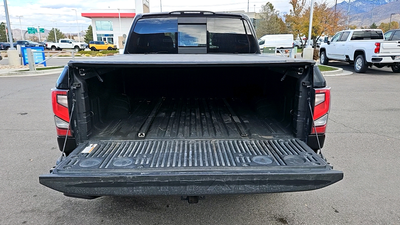 2021 Nissan Titan PRO-4X 23