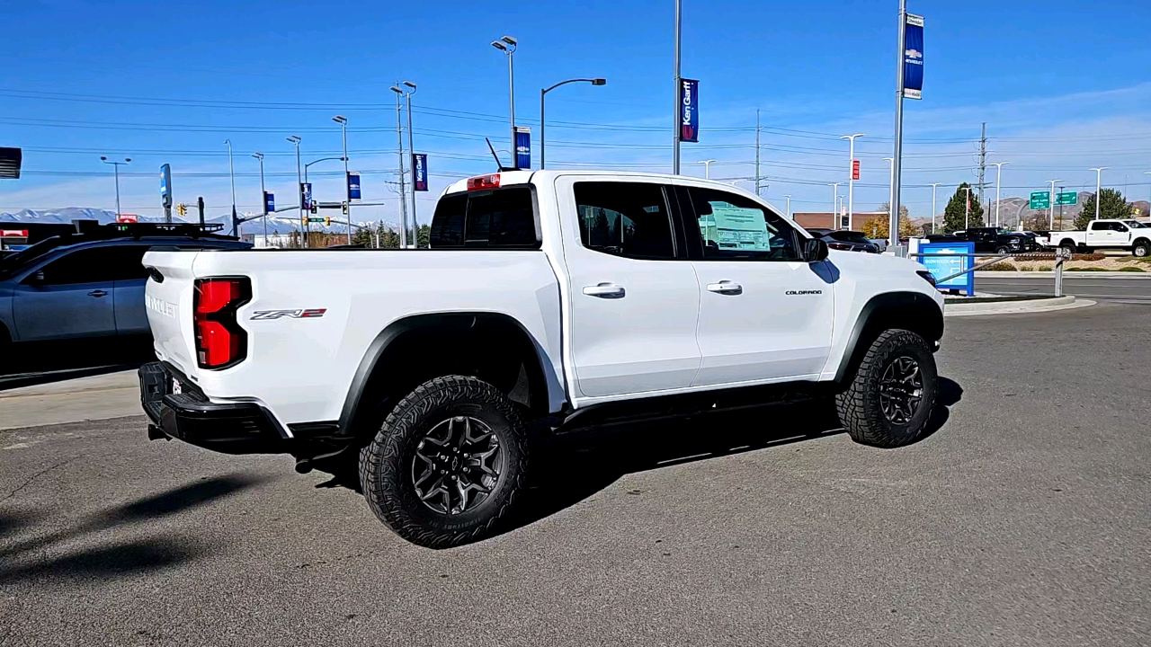 2024 Chevrolet Colorado 4WD ZR2 5