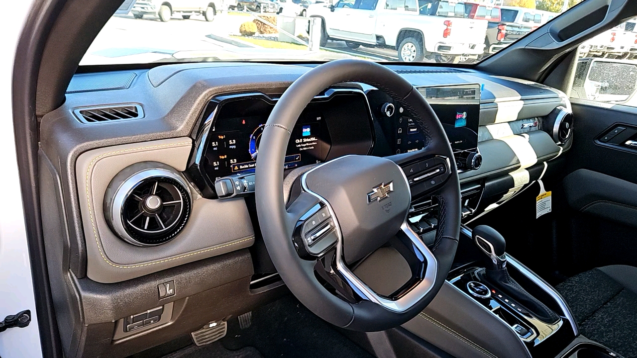 2024 Chevrolet Colorado 4WD ZR2 10