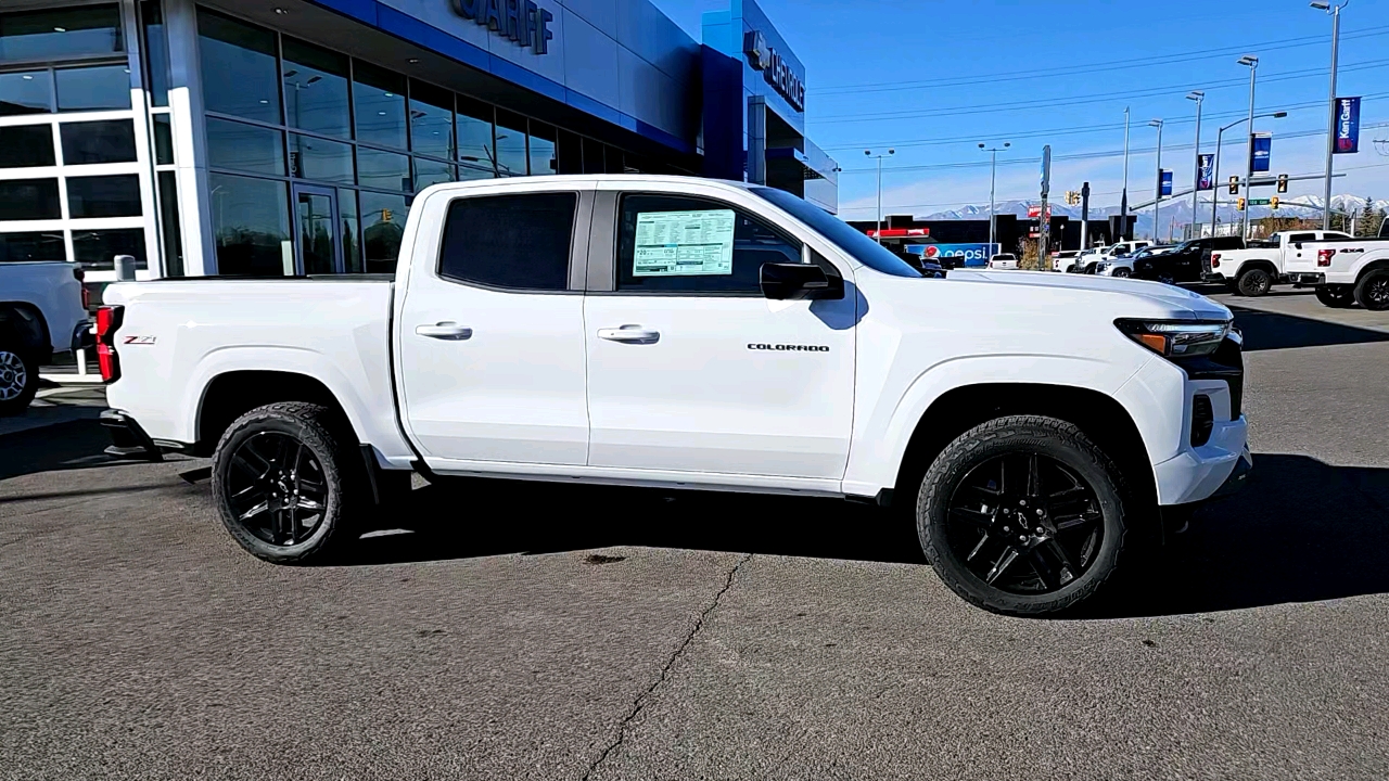 2024 Chevrolet Colorado 4WD Z71 6