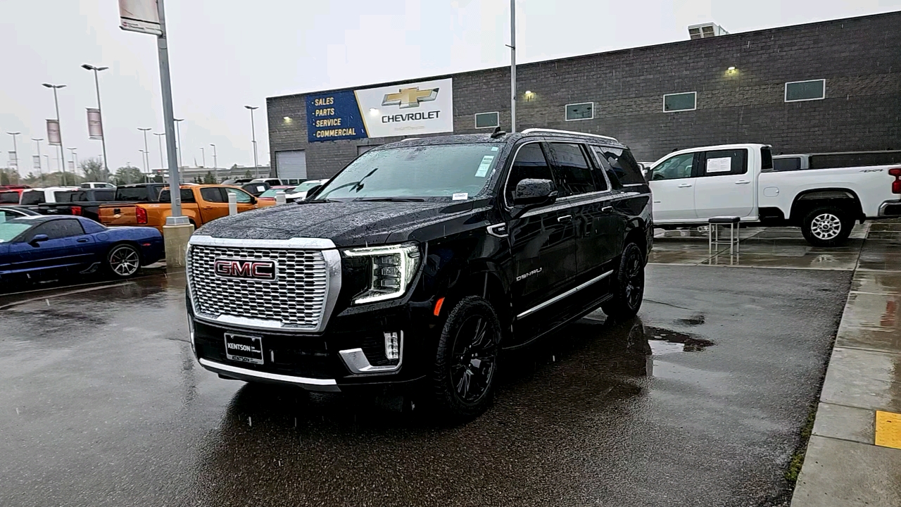 2021 GMC Yukon XL Denali 1