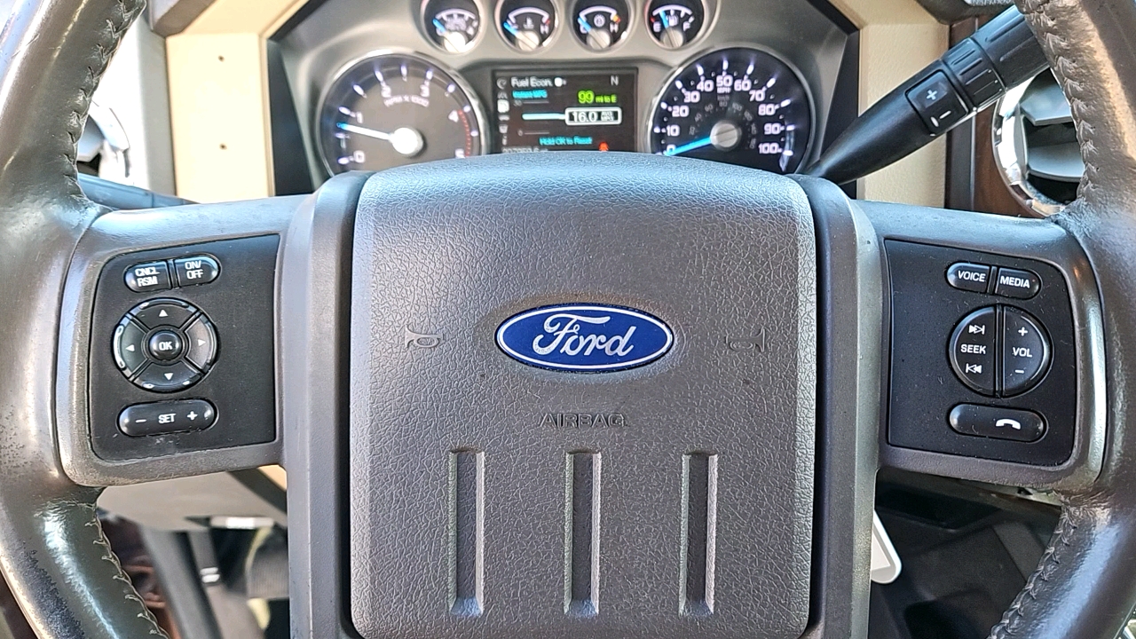 2011 Ford Super Duty F-250 SRW Lariat 12