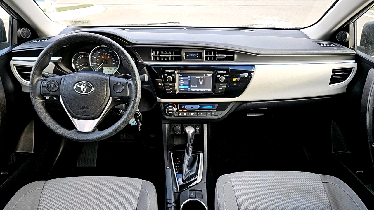 2015 Toyota Corolla LE 21